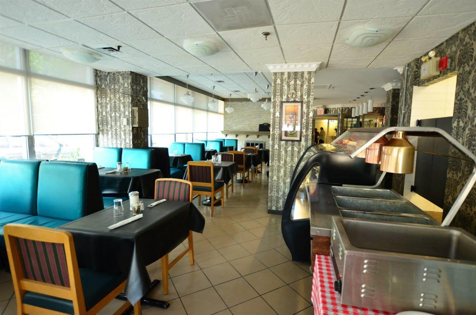 Hotel Royal Plaza Winnipeg Extérieur photo