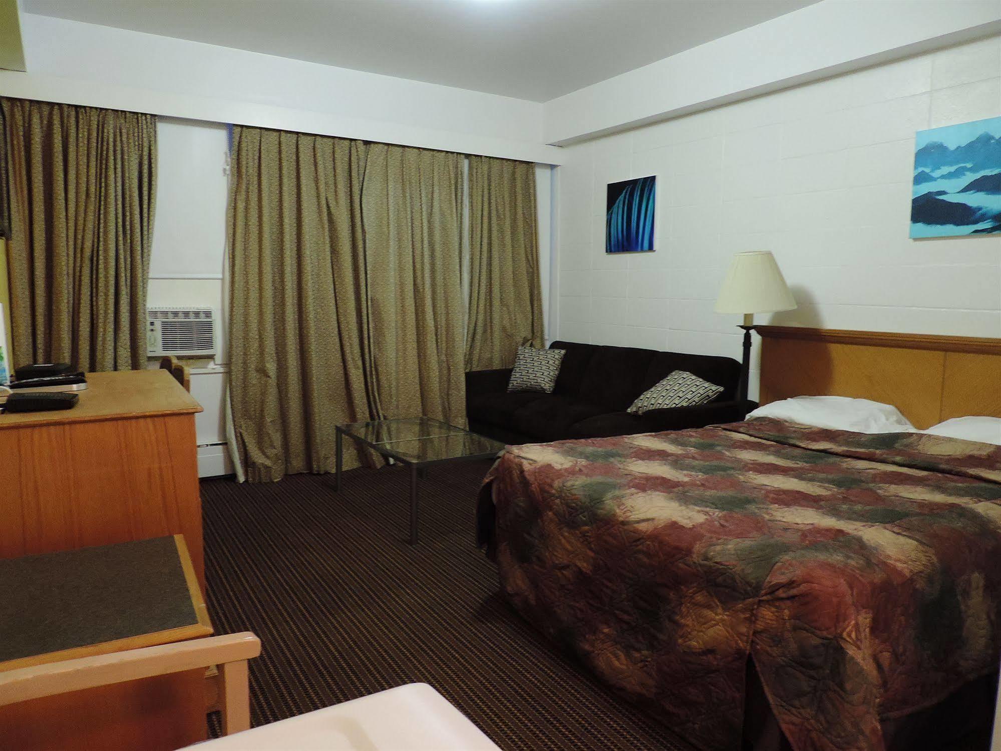 Hotel Royal Plaza Winnipeg Extérieur photo